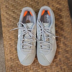 NWT Nike Softball cleats (Adult)